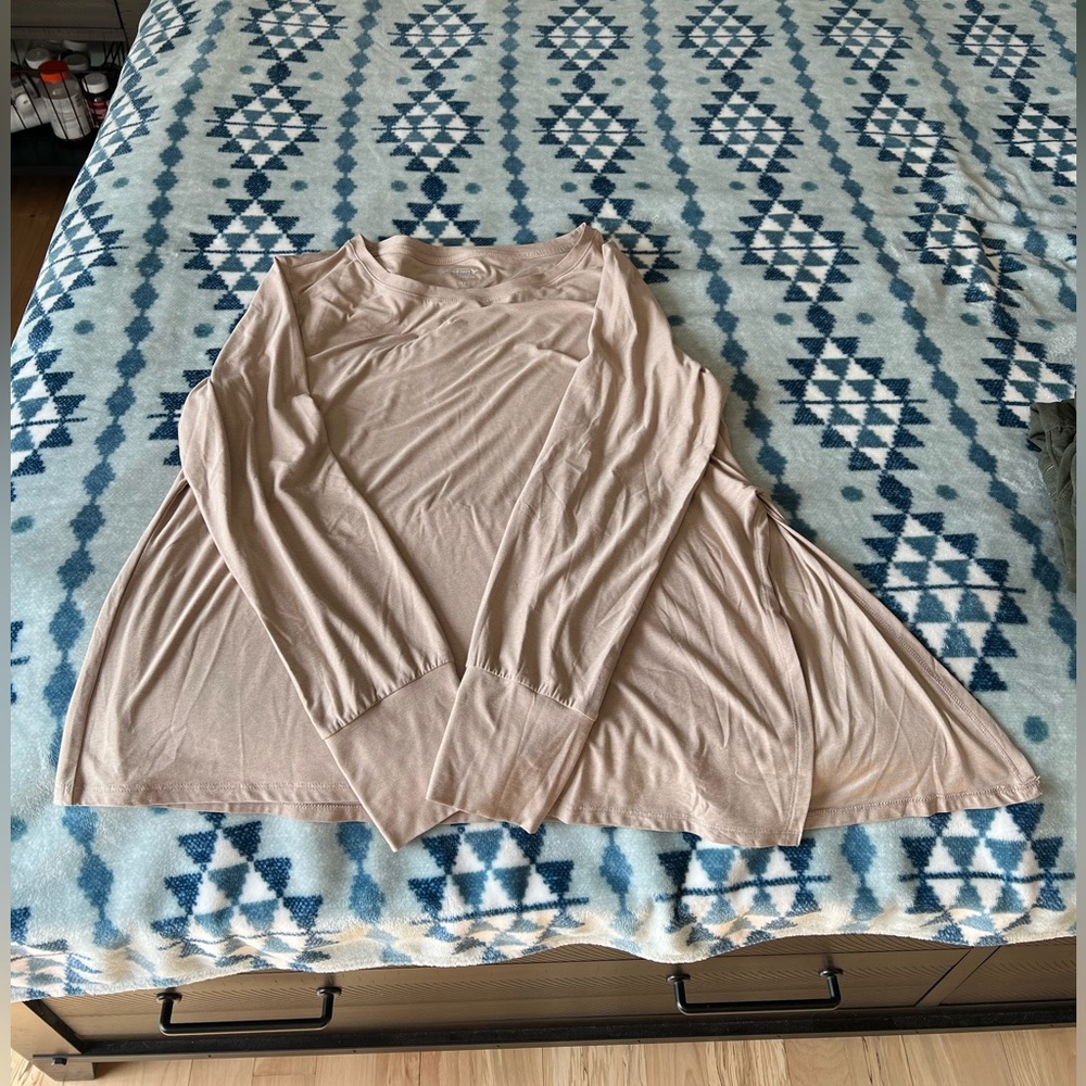 Old Navy Cloudmotion Long Sleeve